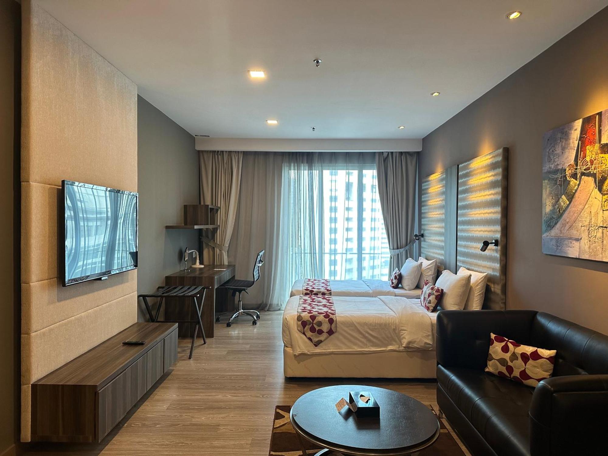 Ramada By Wyndham Centre