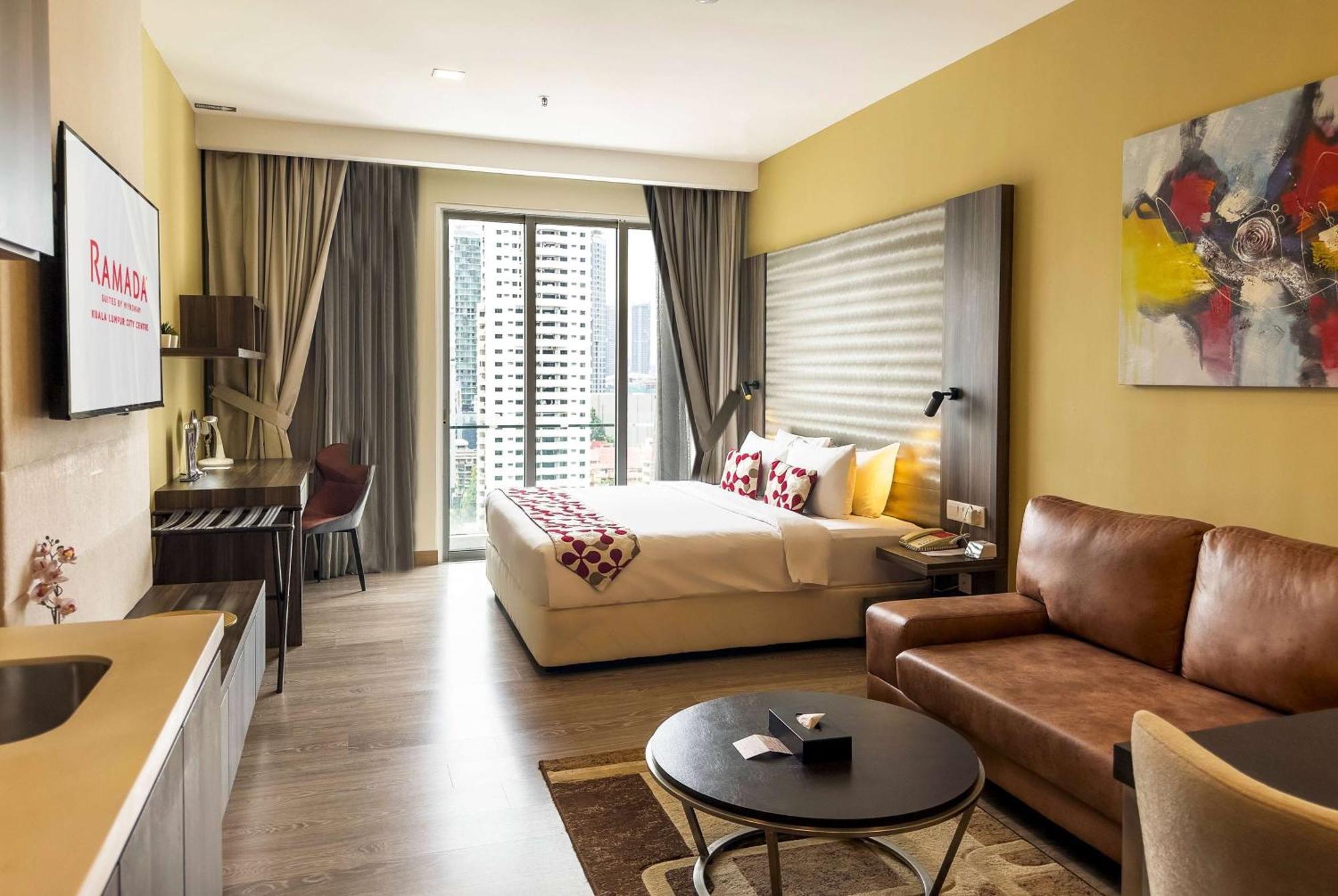 Ramada By Wyndham Centre