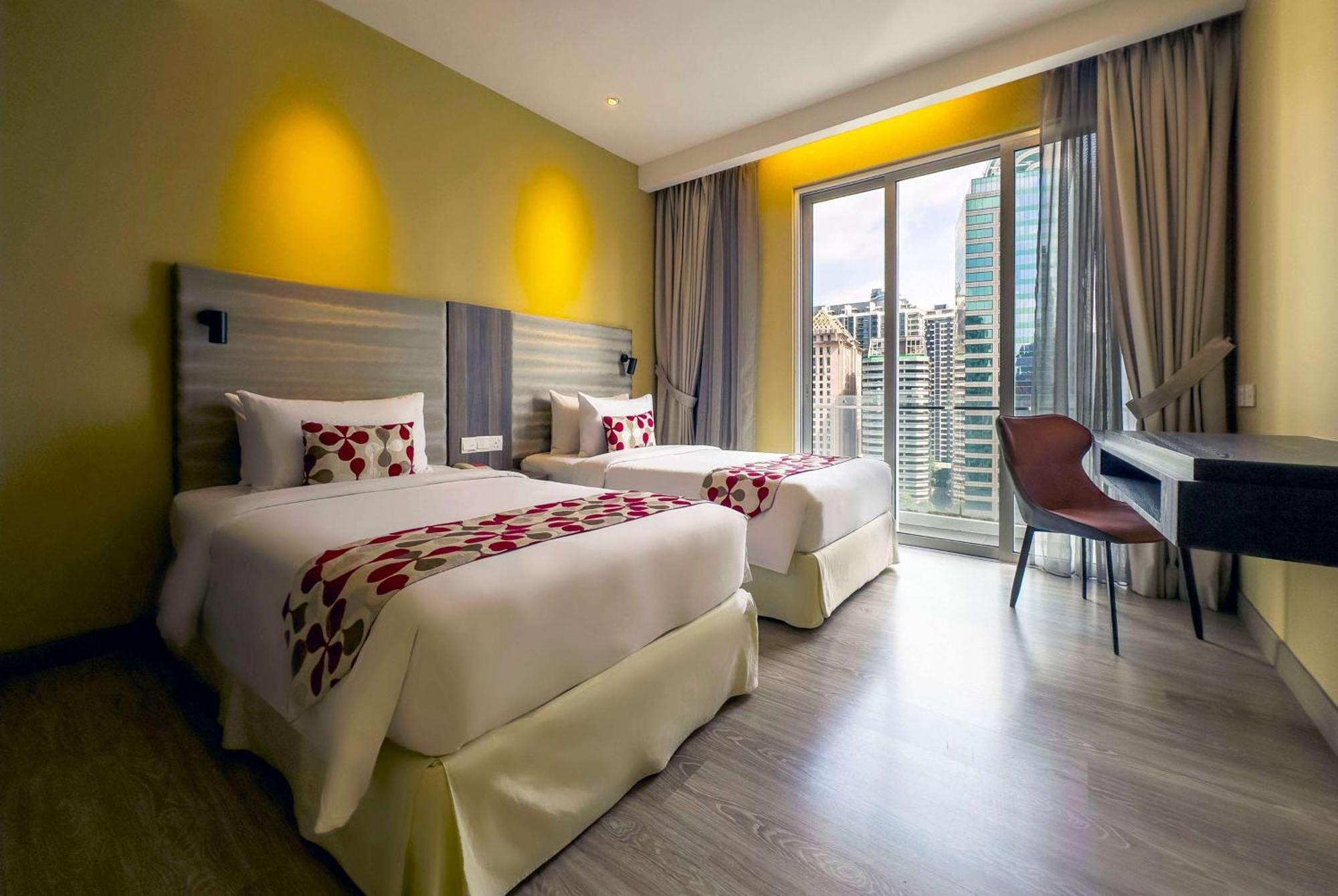 Ramada By Wyndham Centre Hotel