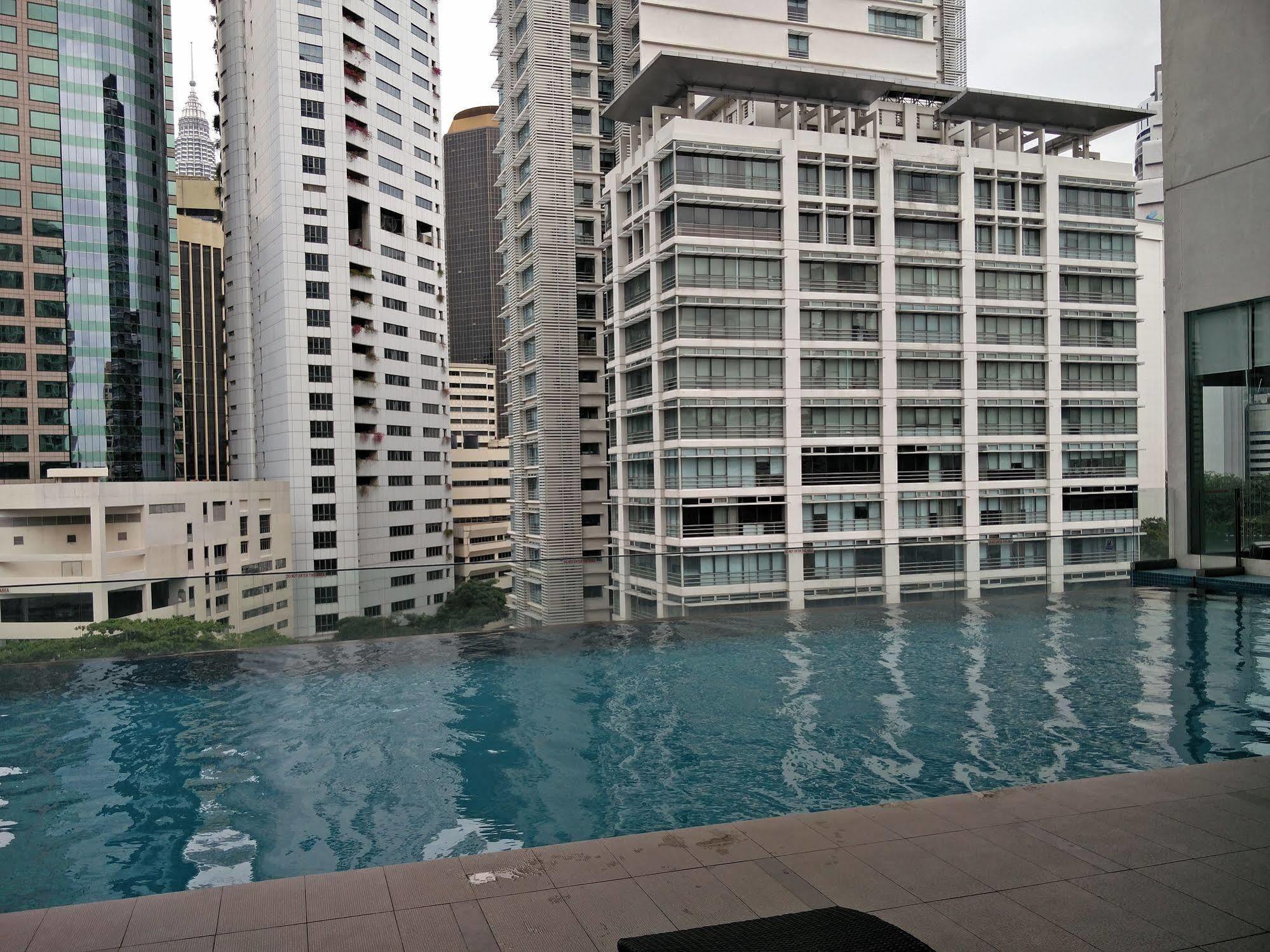 Ramada By Wyndham Centre